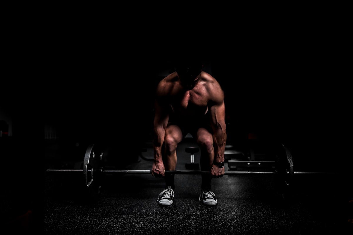 Complete guide to macronutrient balance for male weight management